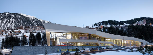 Aquamotion, le centre nautique de Courchevel (Savoie).